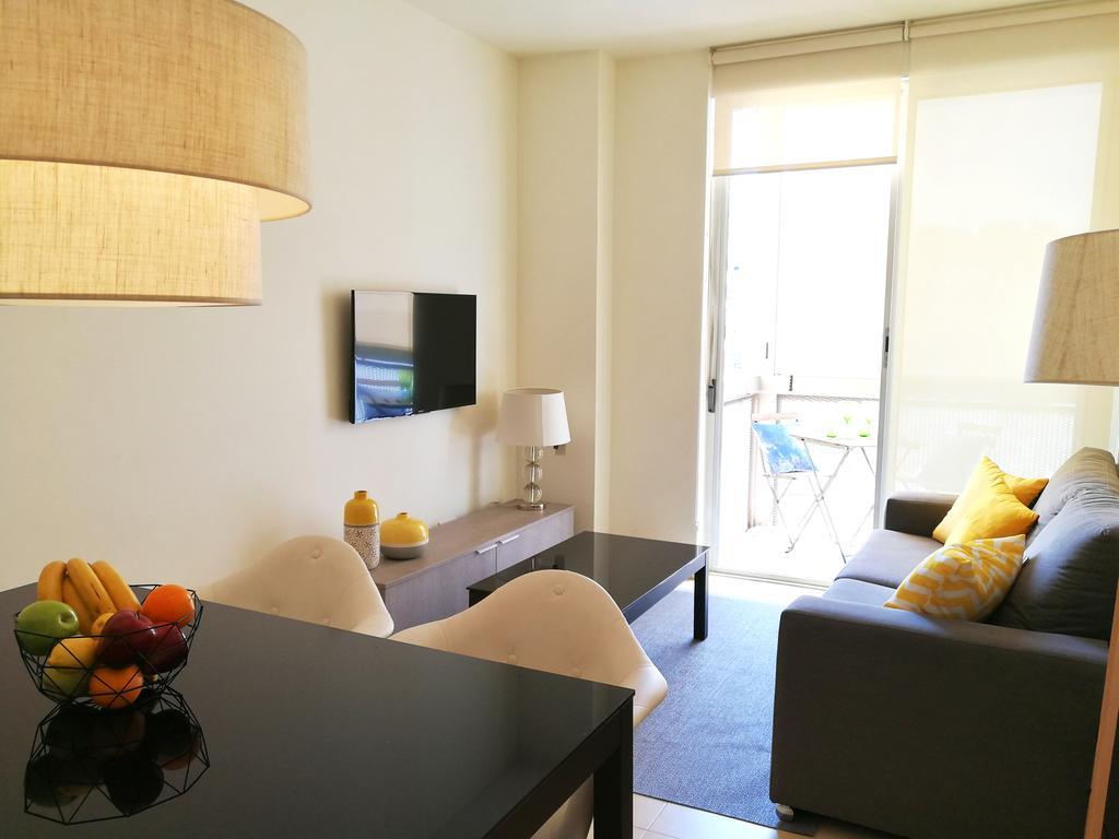 Apartment Pool Center *